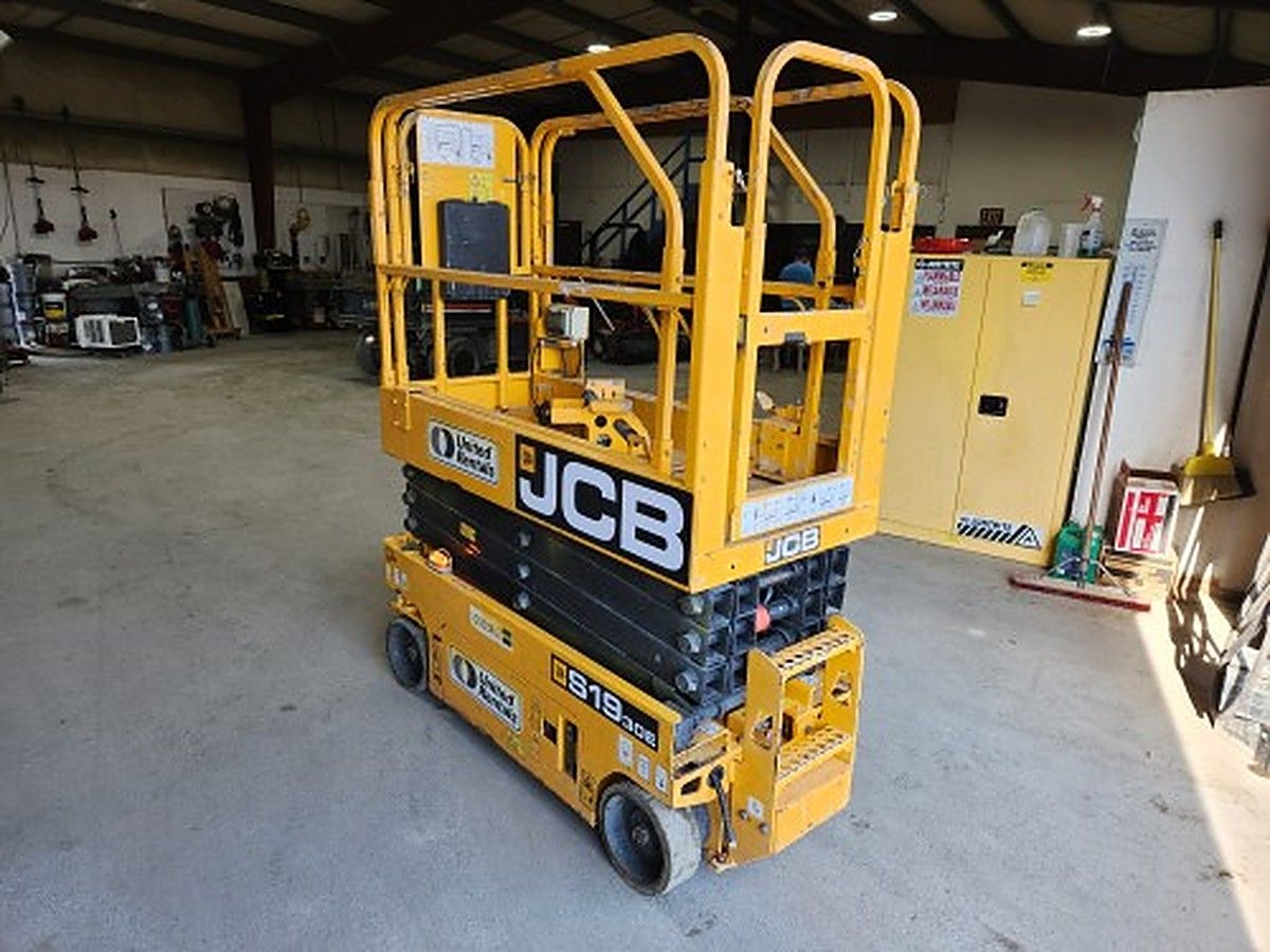 JCB S1930E photo 12