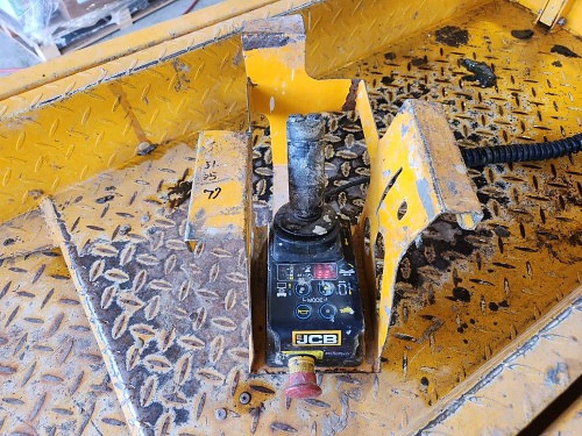 JCB S1930E photo 4