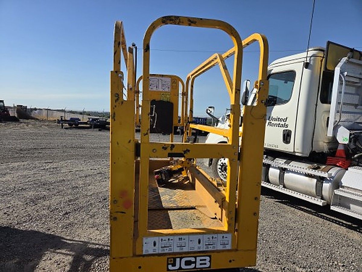 JCB S1930E photo 4