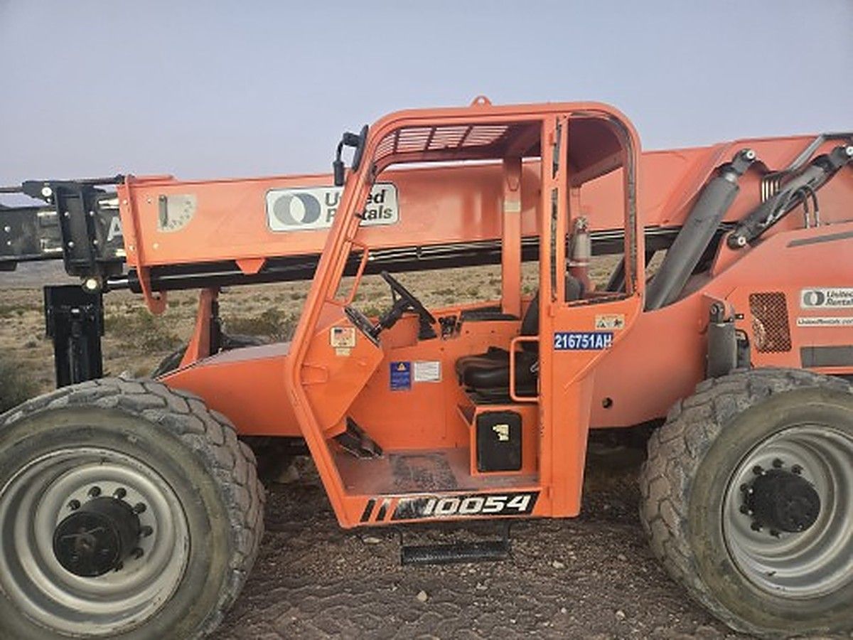 JLG 10054 photo 7