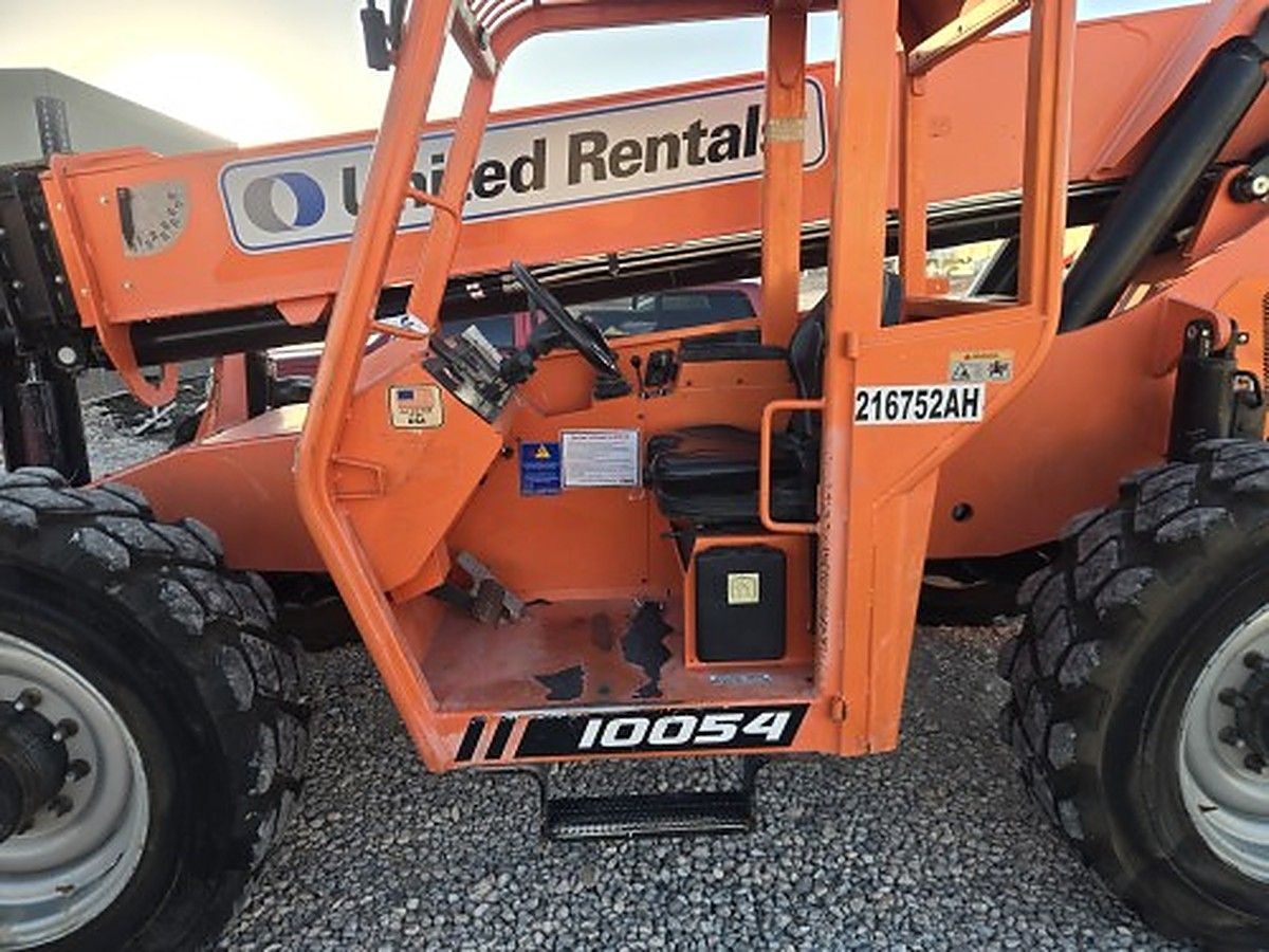 JLG 10054 photo 4