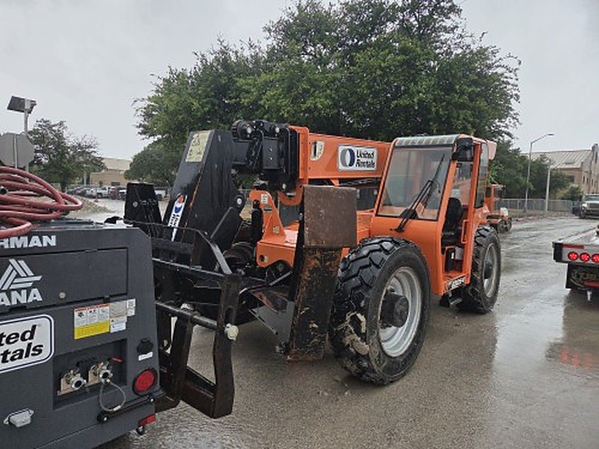 JLG 10054 photo 3