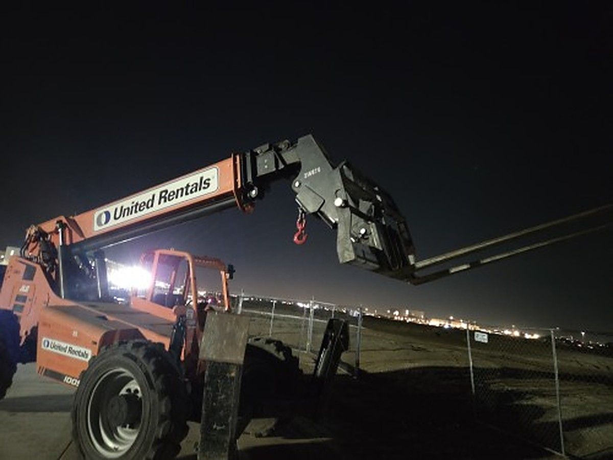 JLG 10054 photo 4