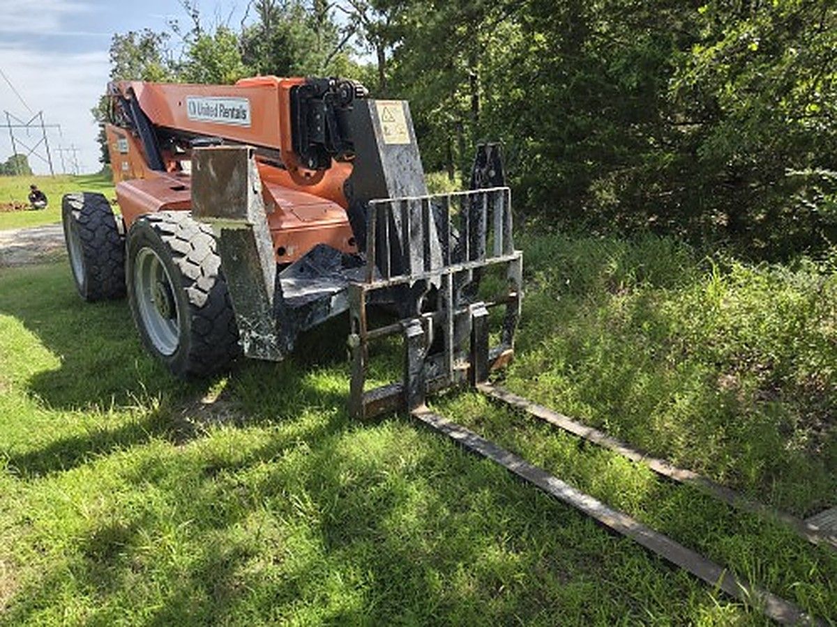 JLG 10054 photo 5