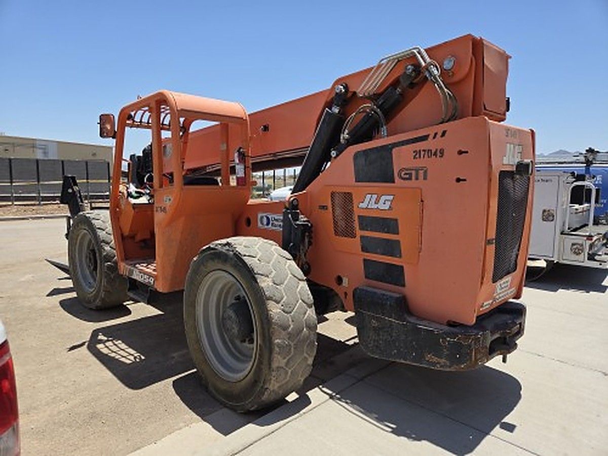 JLG 10054 photo 5