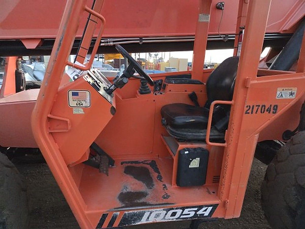 JLG 10054 photo 10