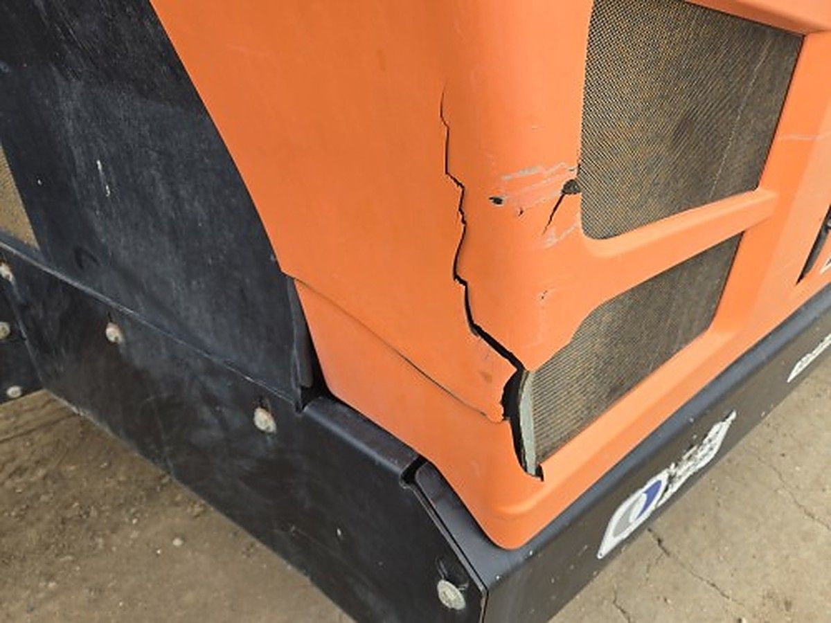 JLG 1055 photo 8