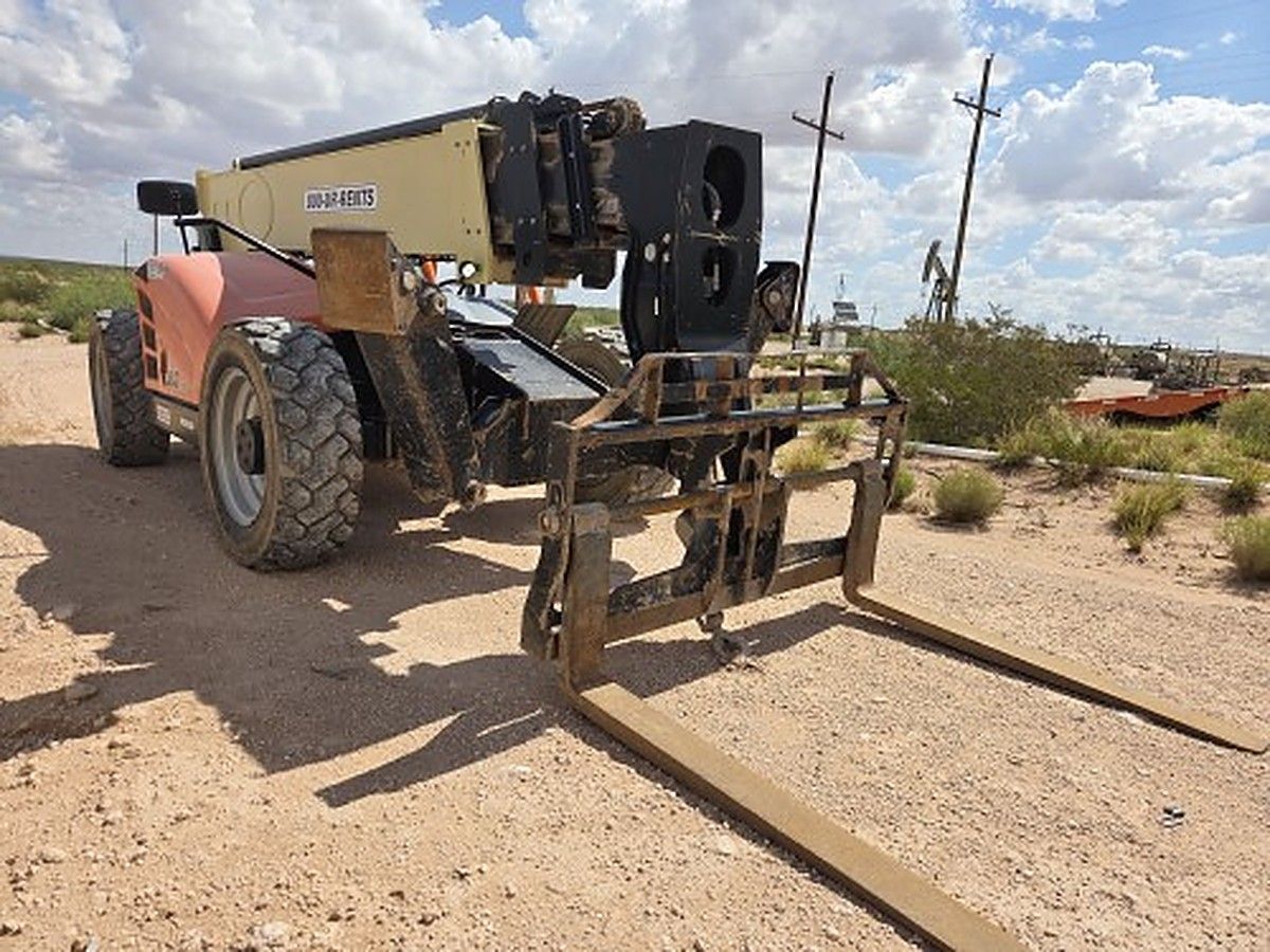 JLG 1055 photo 2