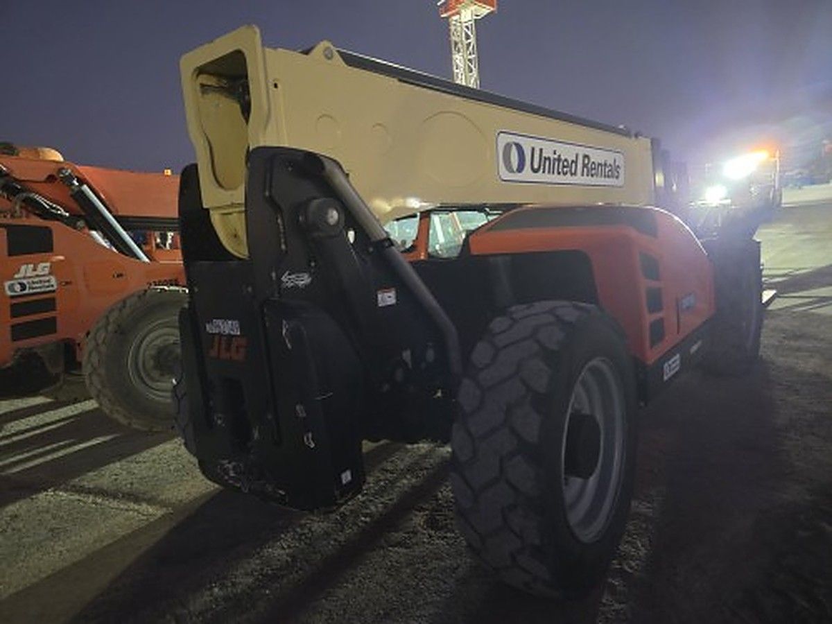 JLG 1055 photo 2