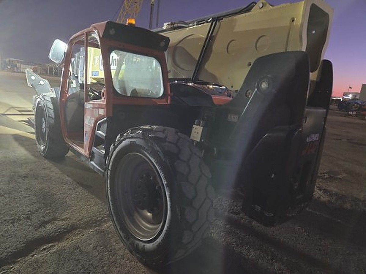 JLG 1055 photo 3