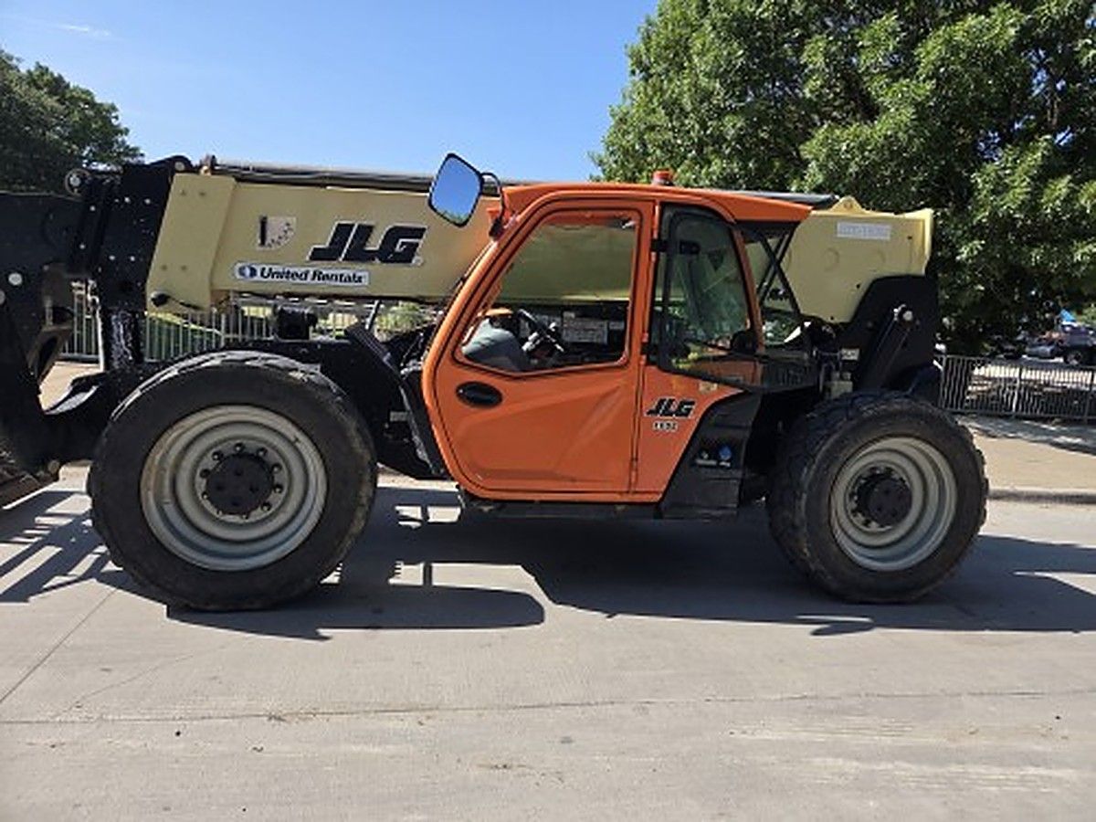 JLG 1055 photo 2
