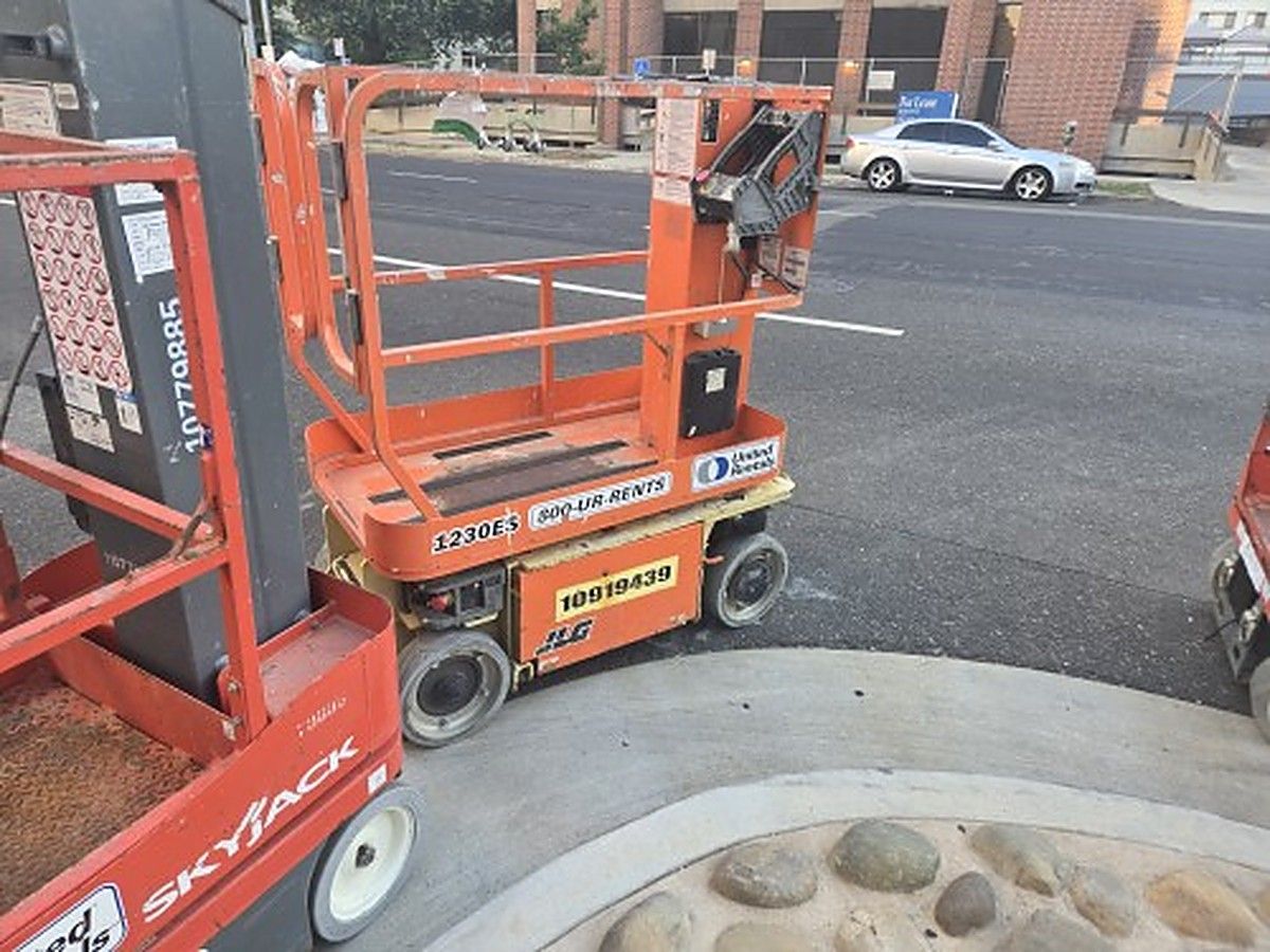 JLG 1230ES photo 3