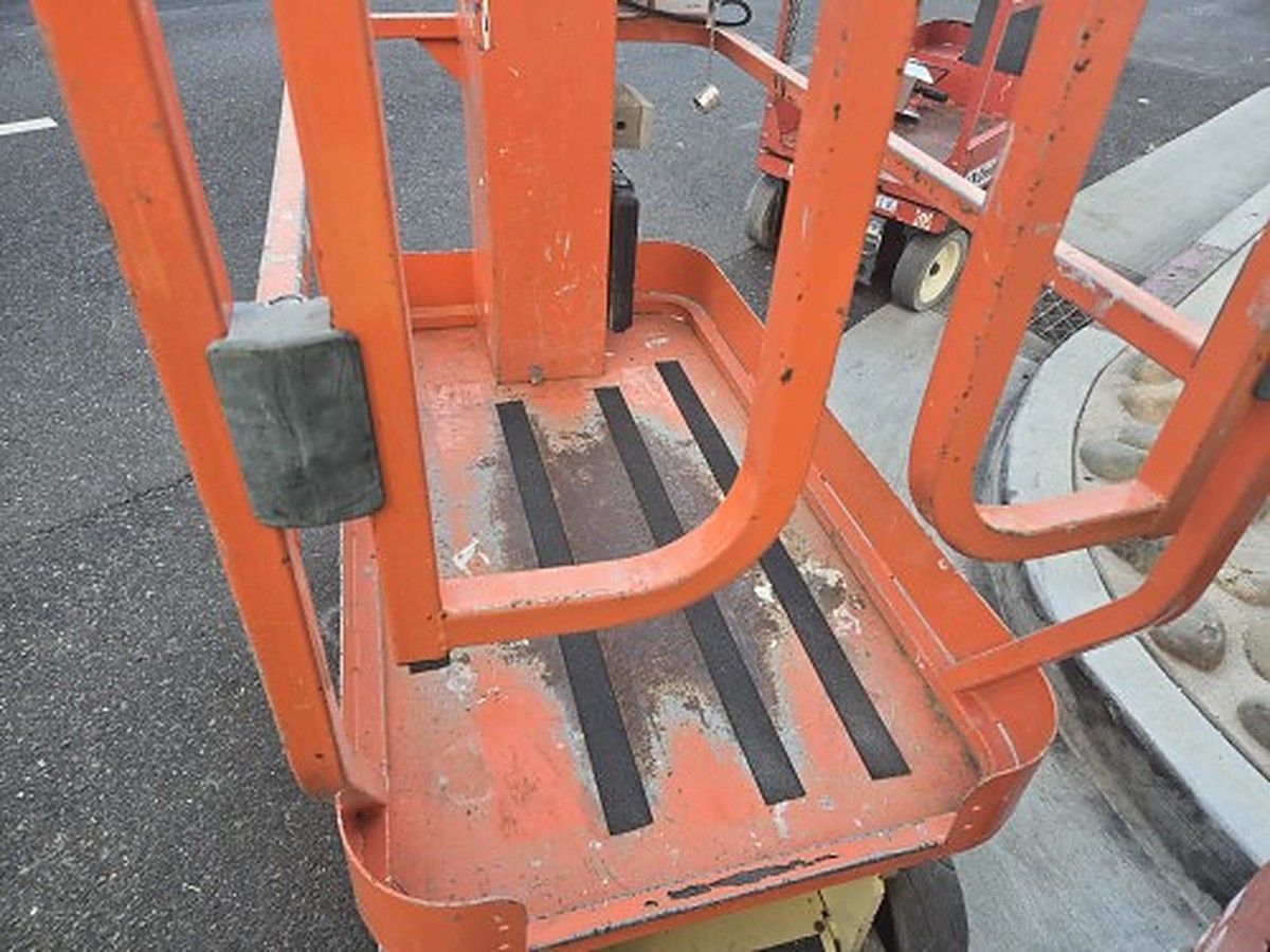 JLG 1230ES photo 4