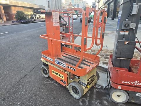 2019 JLG 1230ES Vertical Lift 12' Elec Self Propelled