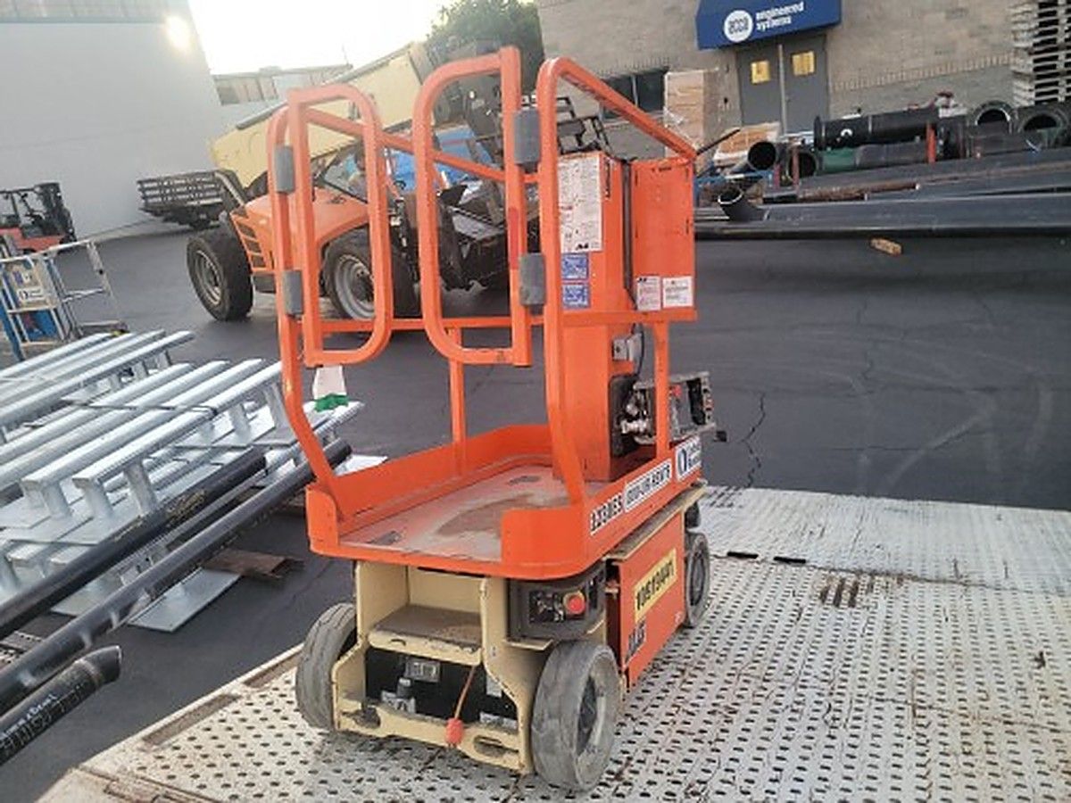 JLG 1230ES photo 3