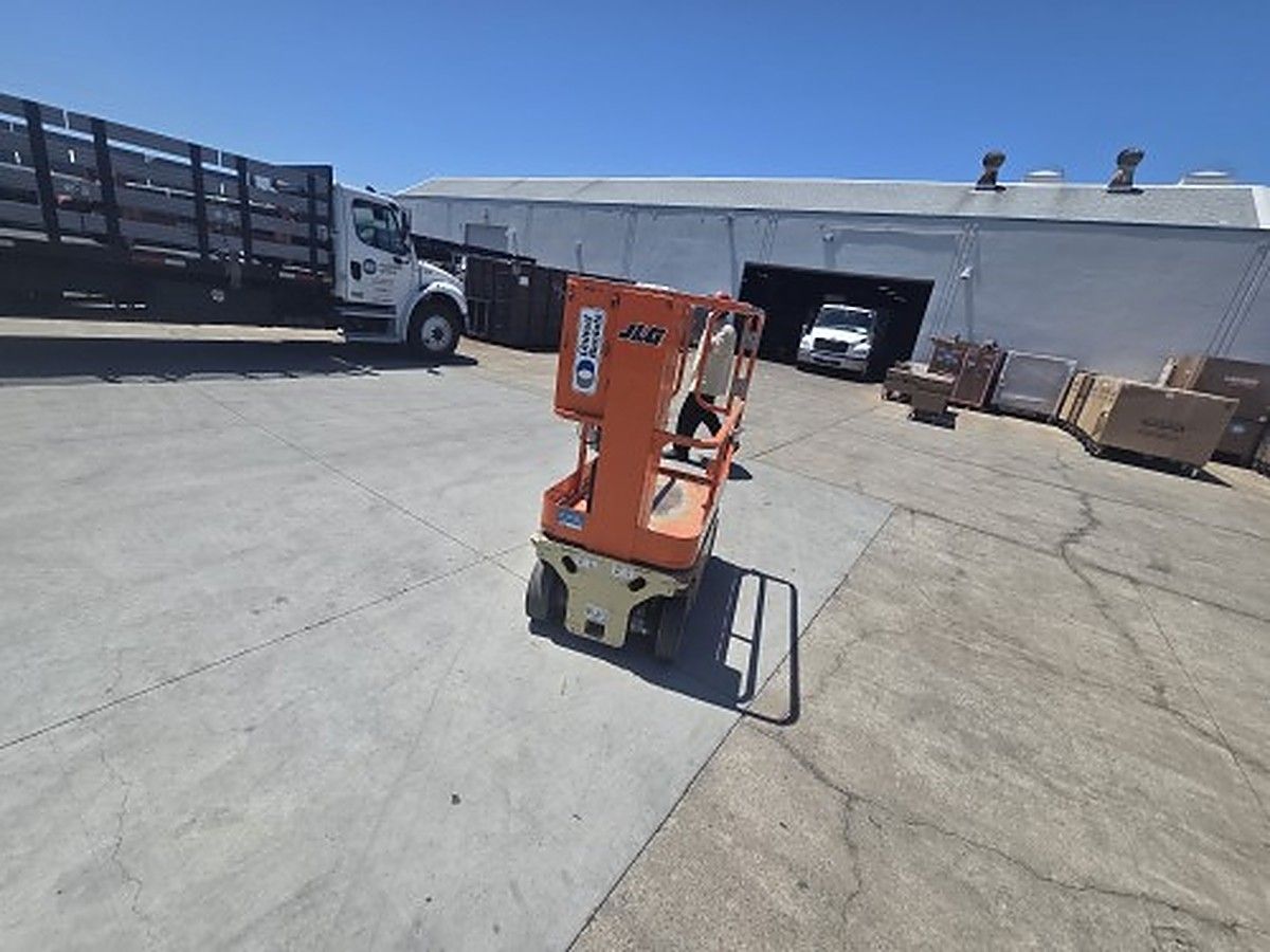 JLG 1230ES photo 7