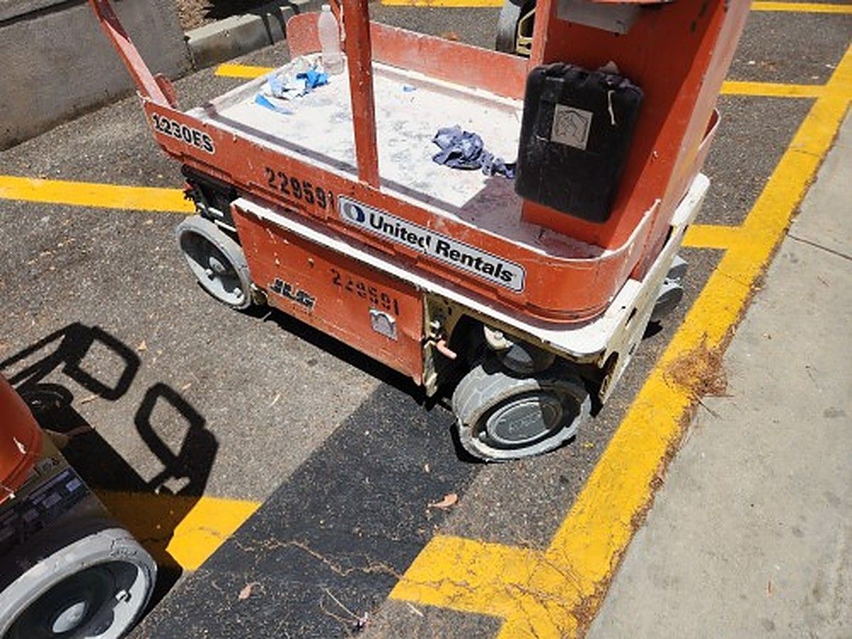 JLG 1230ES photo 2