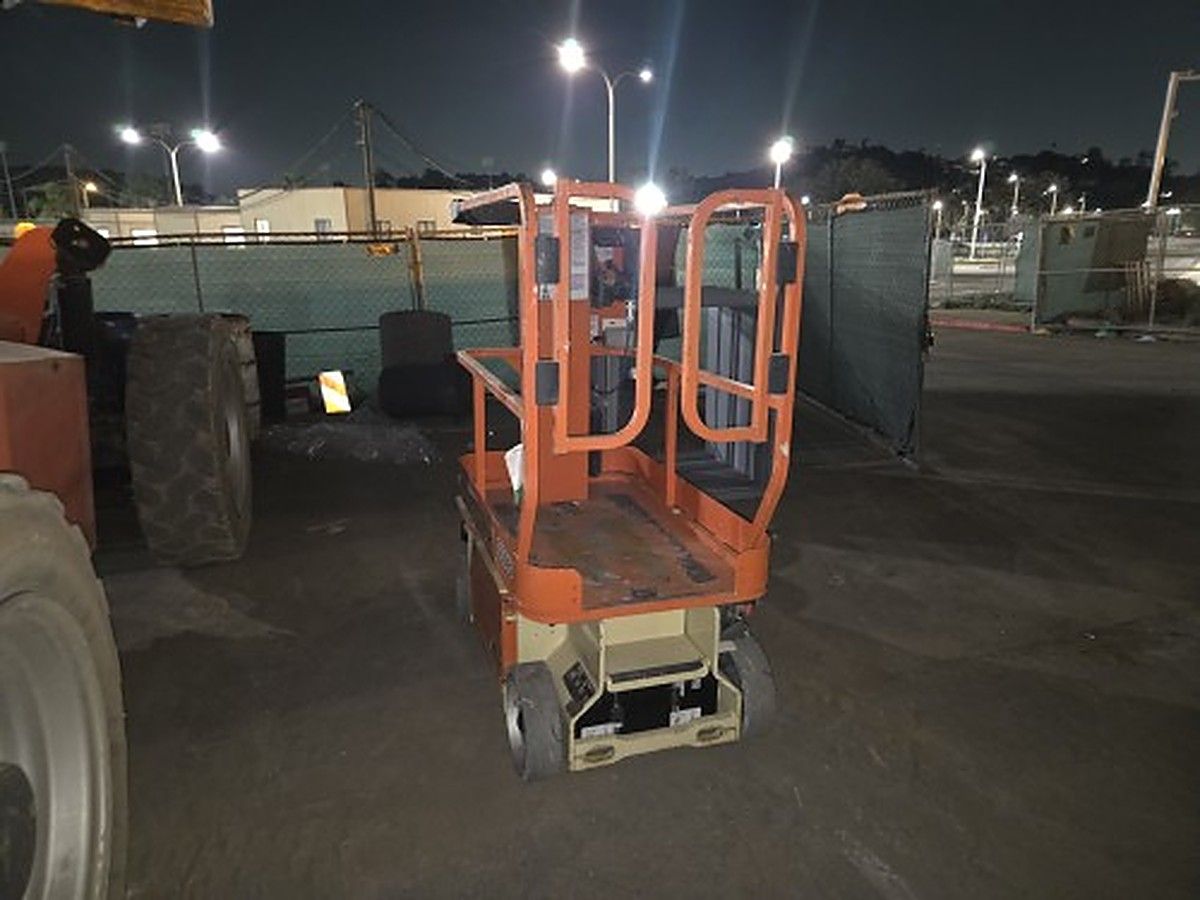JLG 1230ES photo 7