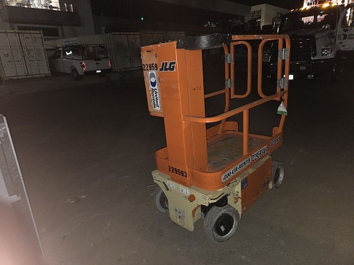 JLG 1230ES photo 10