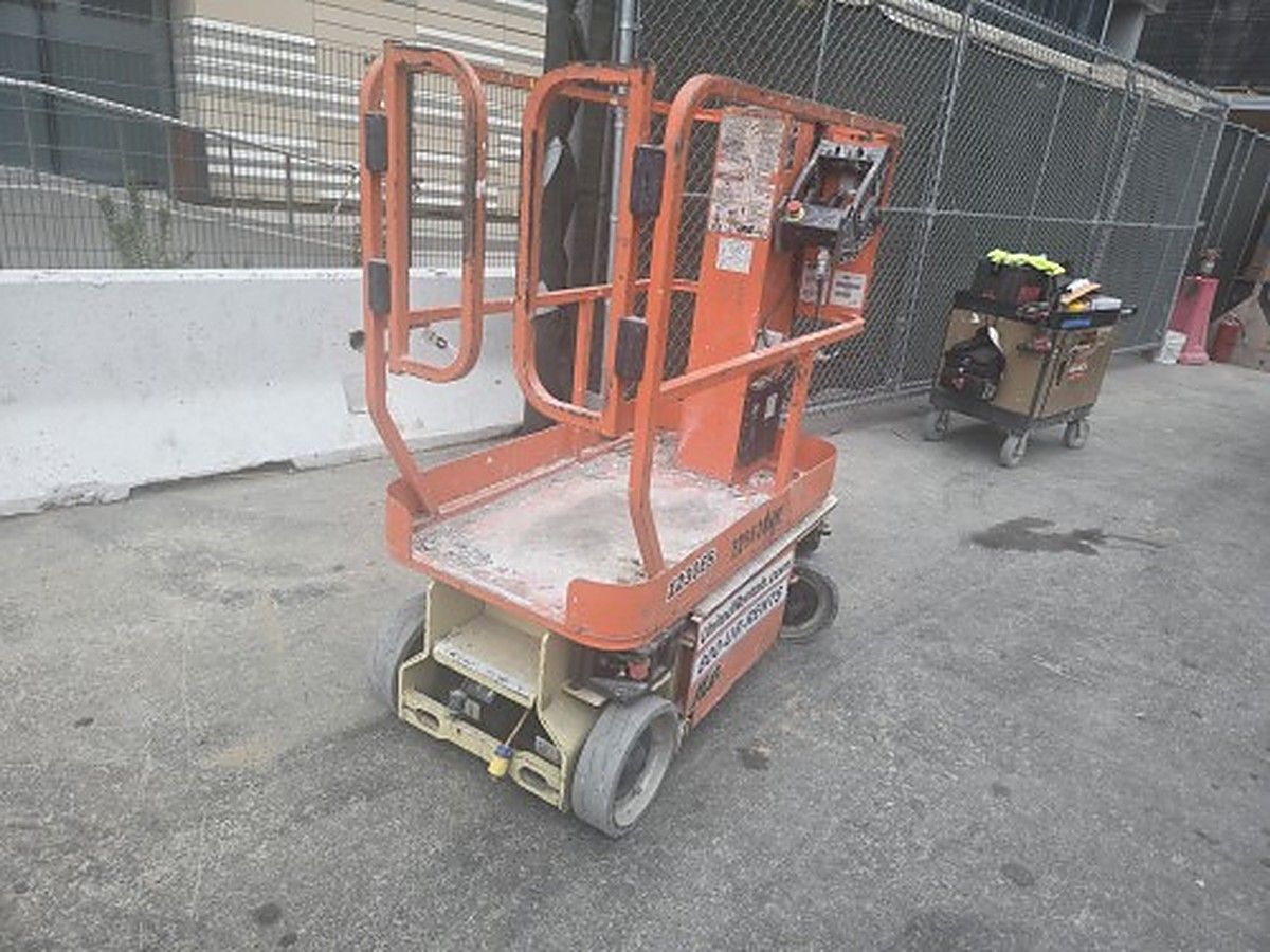JLG 1230ES photo 8