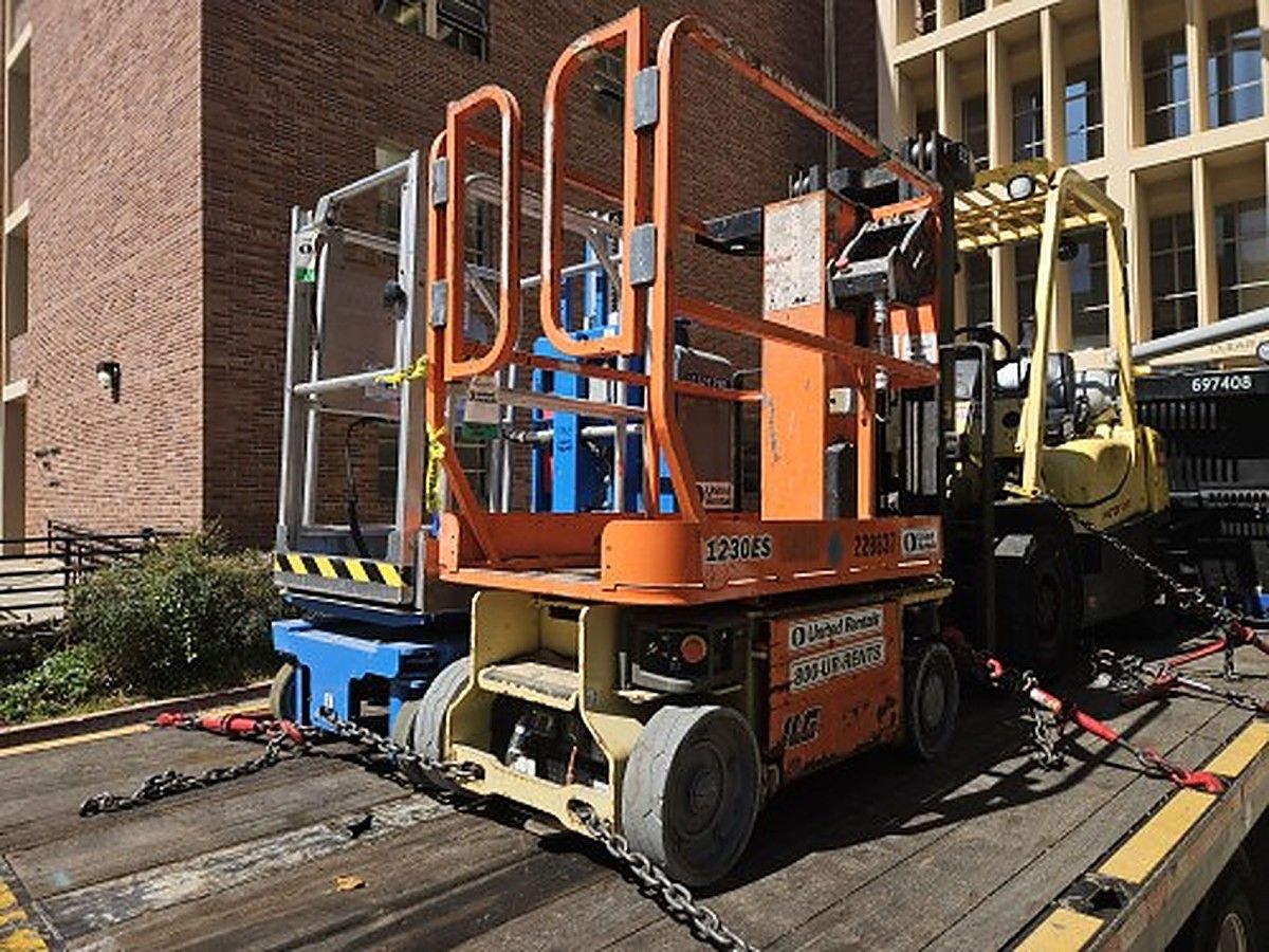 JLG 1230ES photo 4