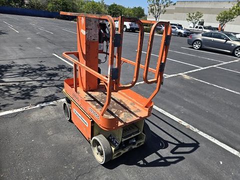 2019 JLG 1230ES Vertical Lift 12' Elec Self Propelled