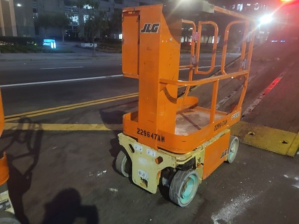 JLG 1230ES photo 2
