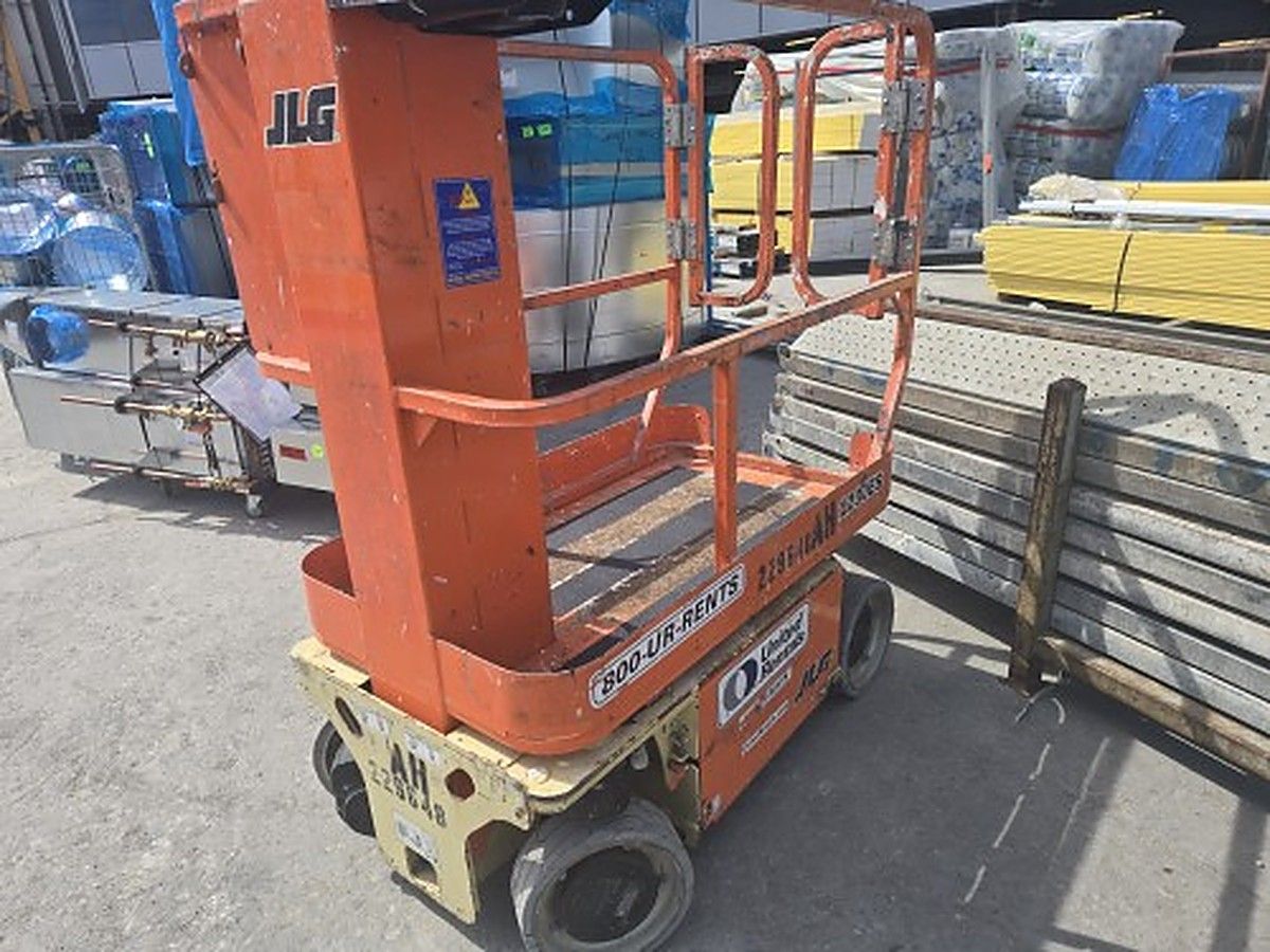 JLG 1230ES photo 2