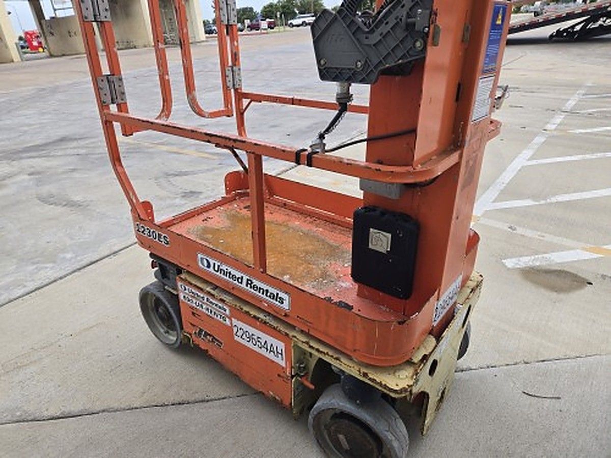 JLG 1230ES photo 2