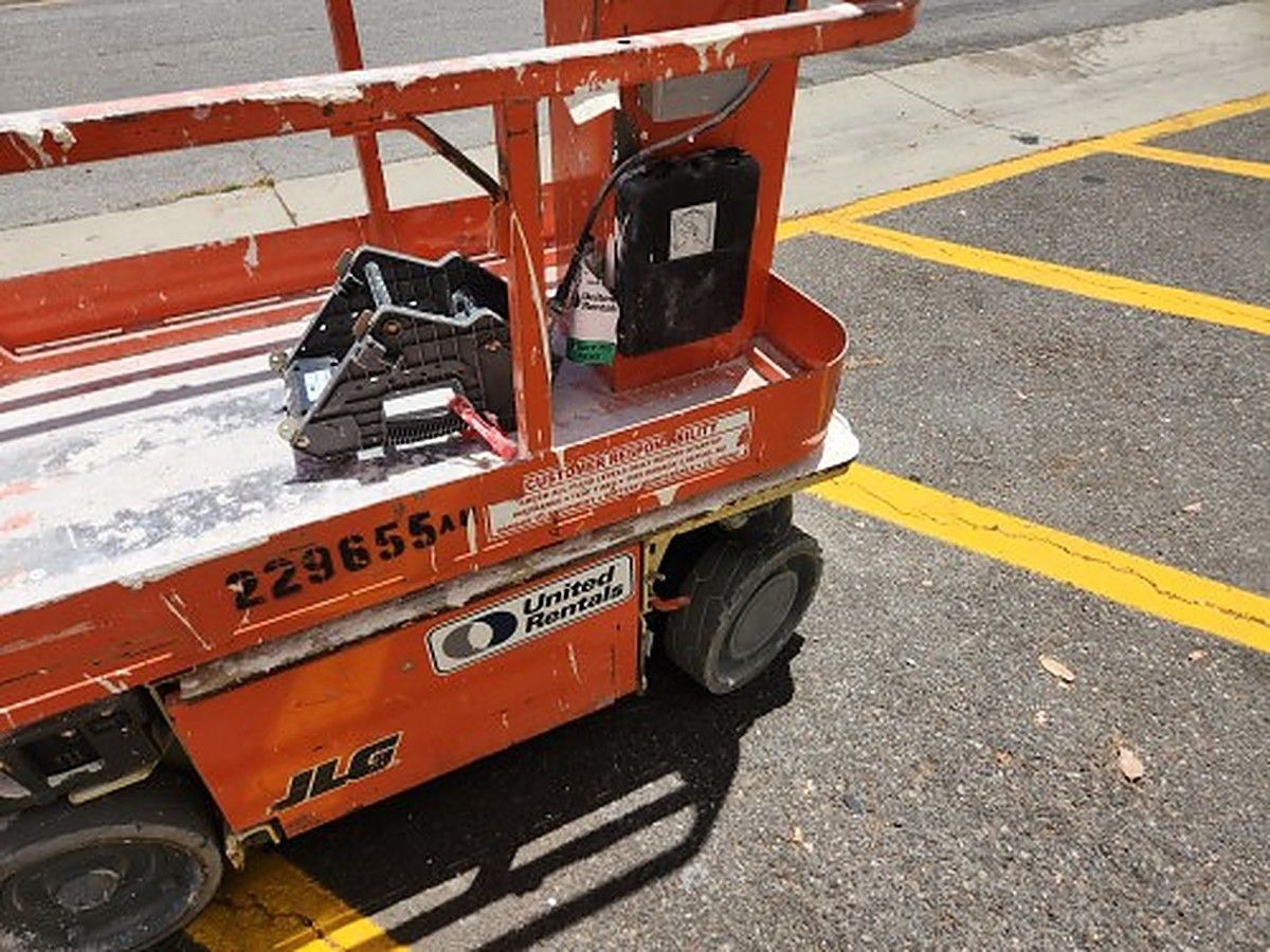 JLG 1230ES photo 2