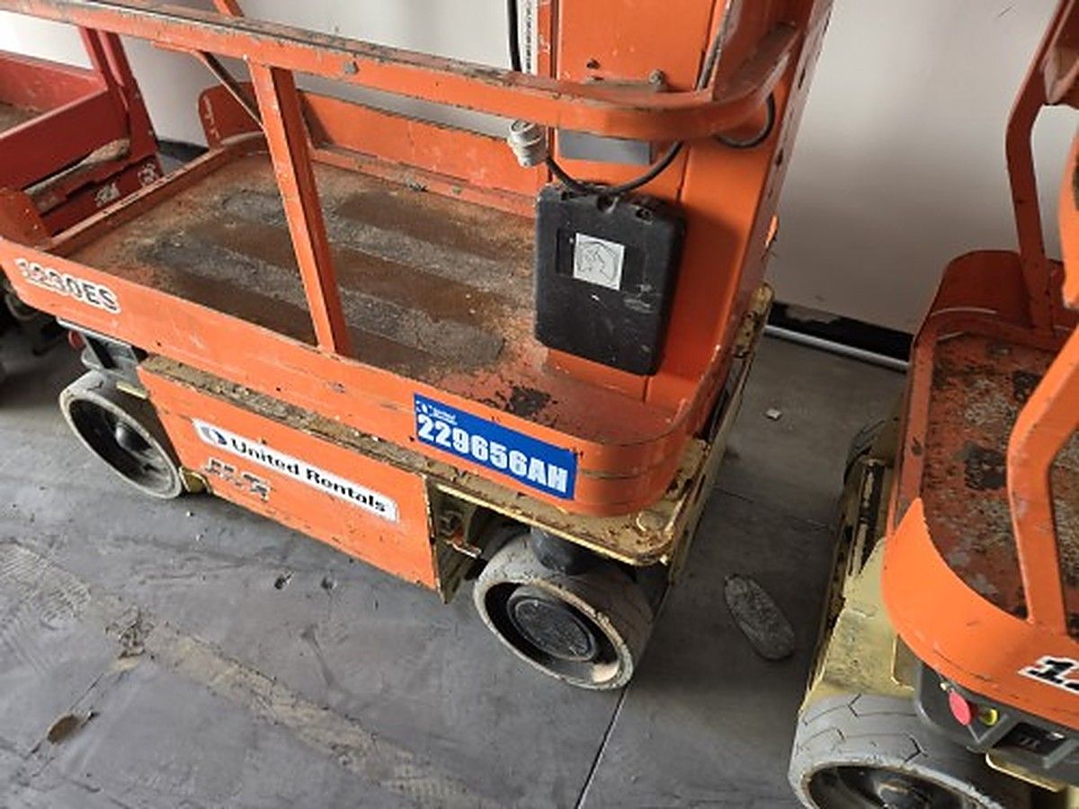 JLG 1230ES photo 4