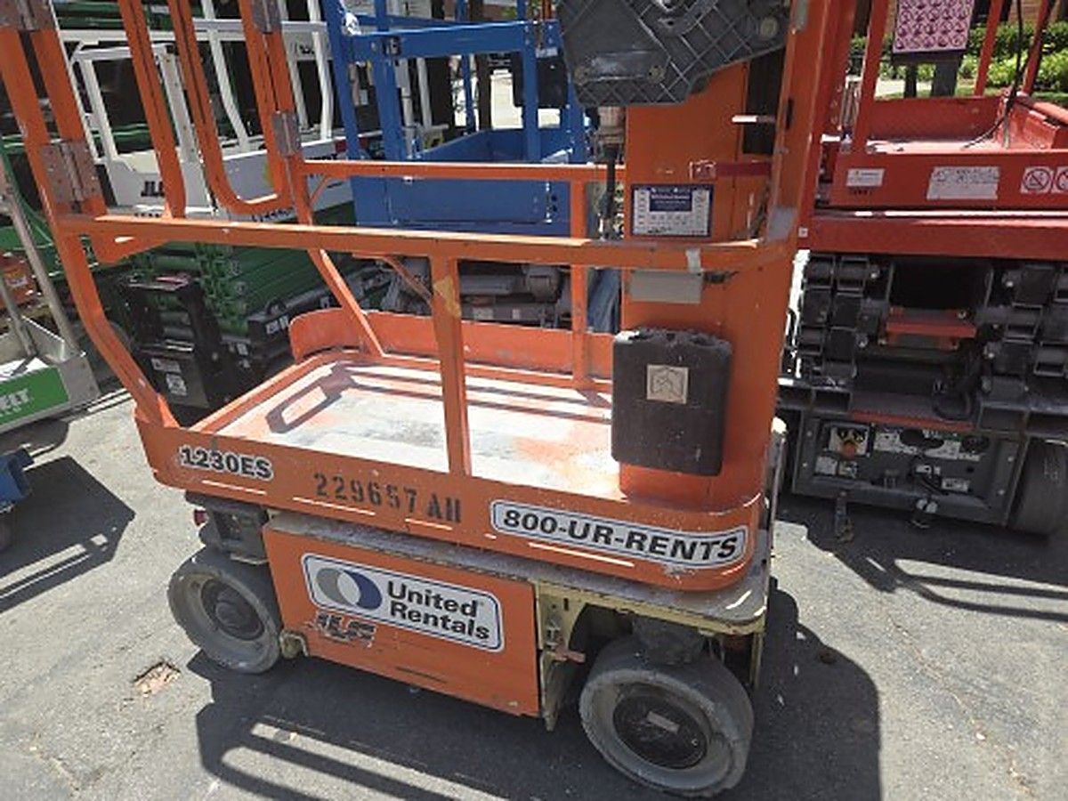 JLG 1230ES photo 6