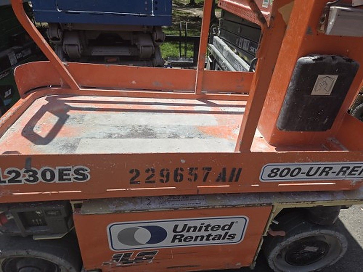 JLG 1230ES photo 10