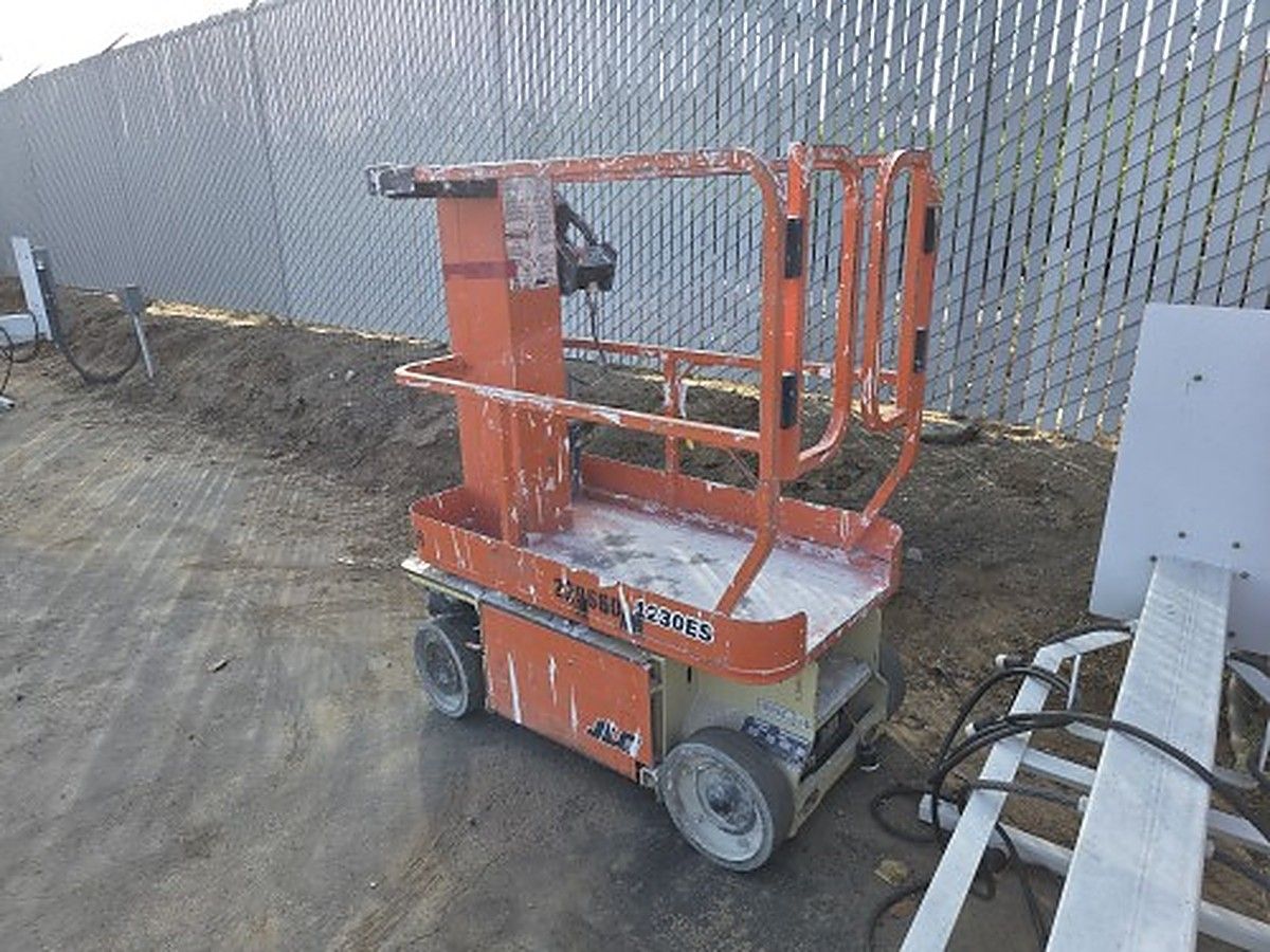 JLG 1230ES photo 6