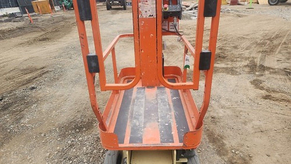JLG 1230ES photo 3