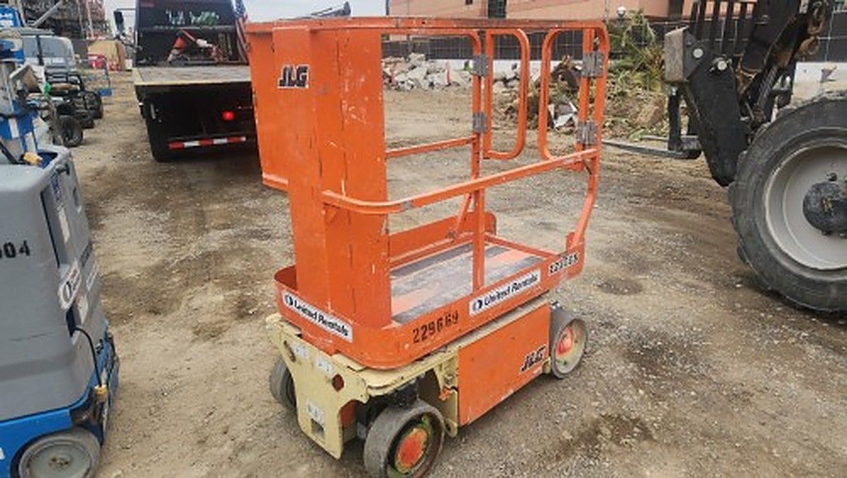 JLG 1230ES photo 7