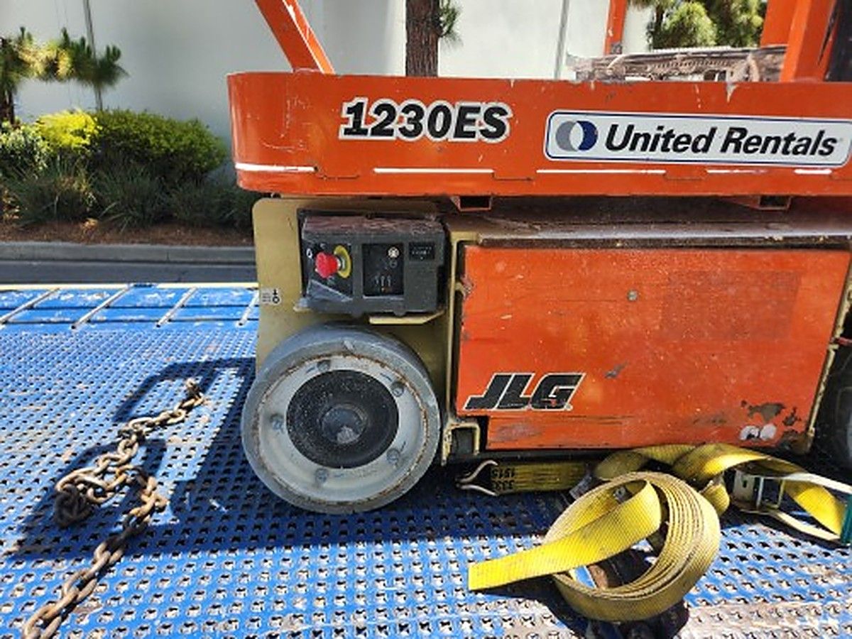 JLG 1230ES photo 3