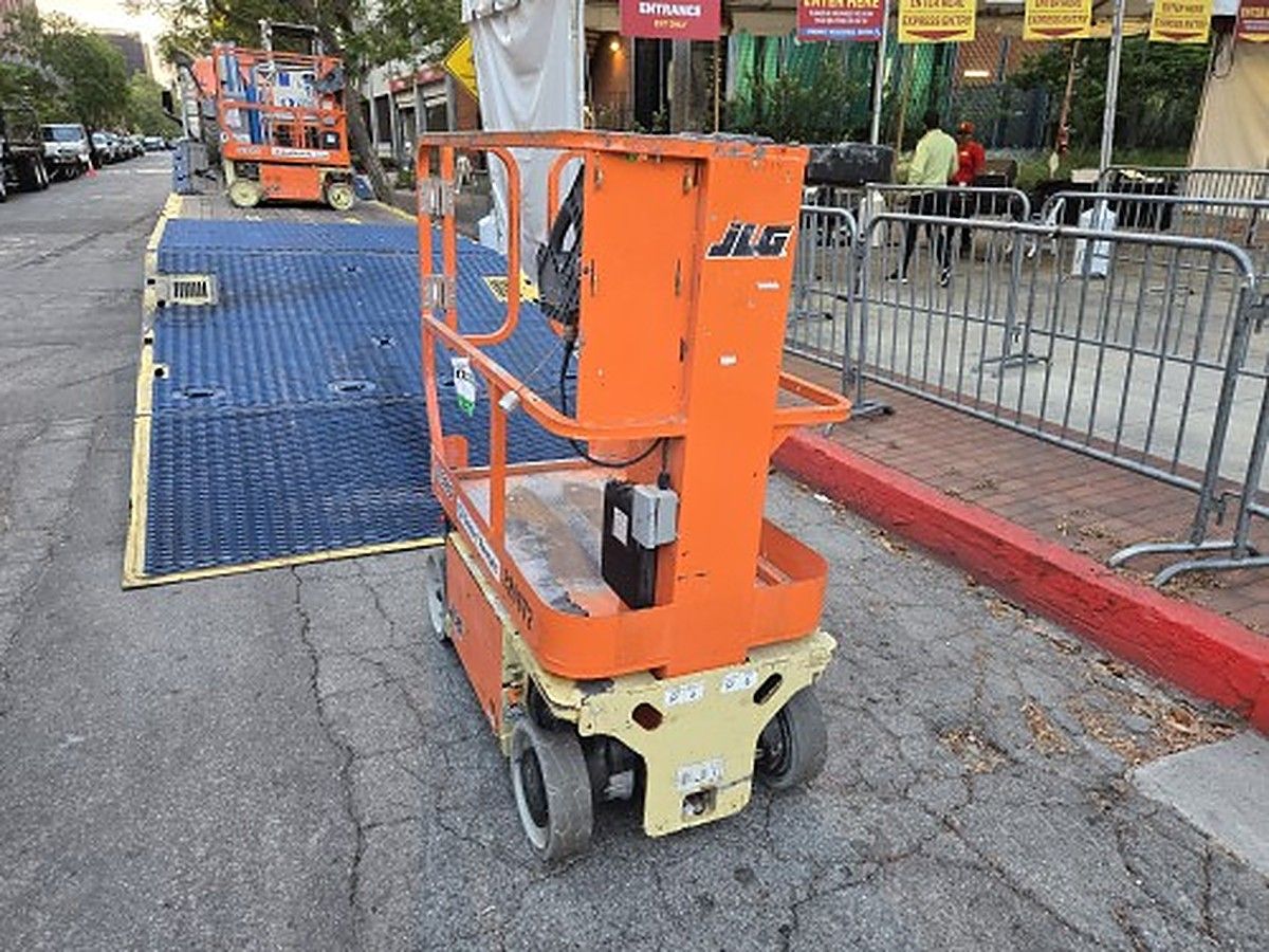 JLG 1230ES photo 7