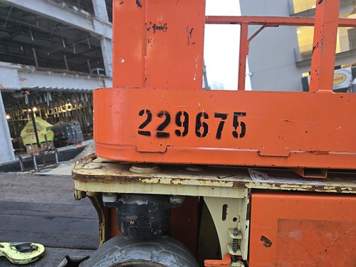 JLG 1230ES photo 2