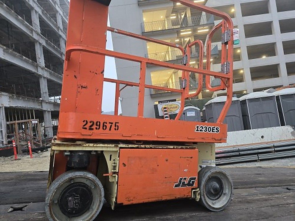 JLG 1230ES photo 5