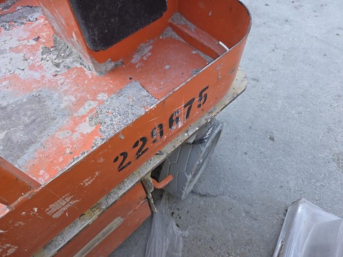 JLG 1230ES photo 6