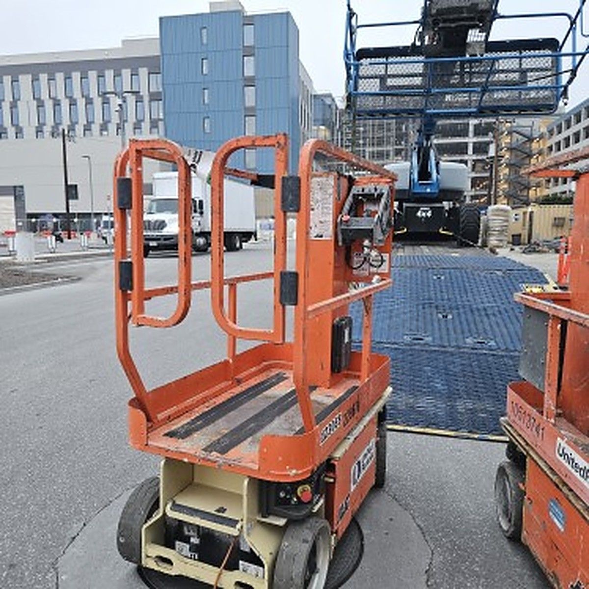 JLG 1230ES photo 8