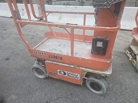 2019 JLG 1230ES Vertical Lift 12' Elec Self Propelled