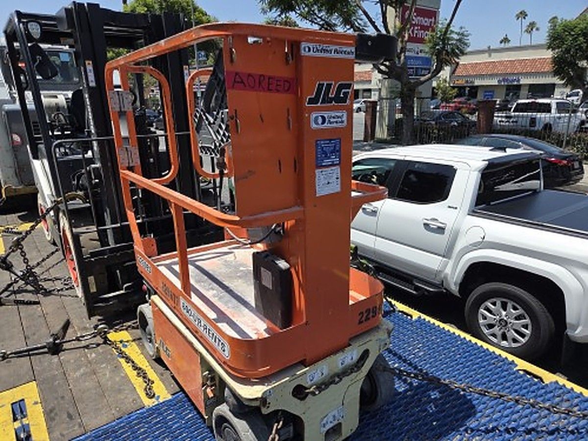 JLG 1230ES photo 4