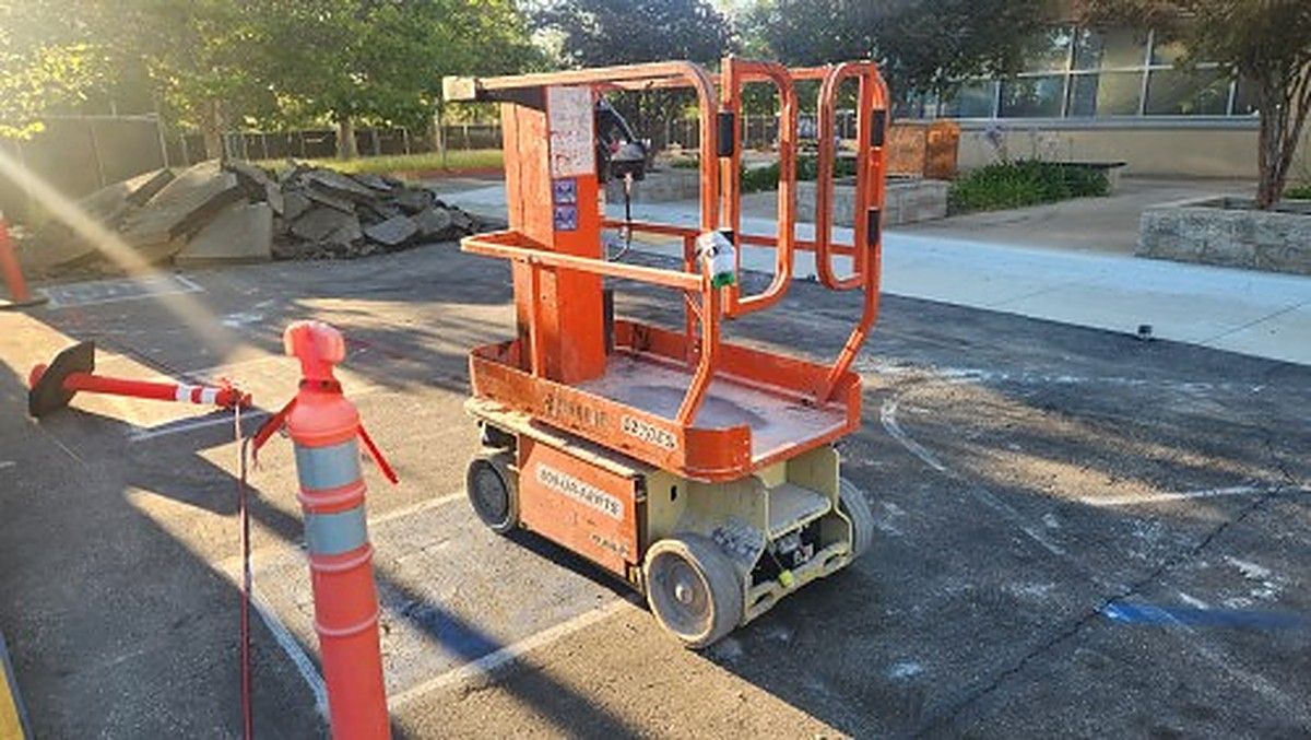 JLG 1230ES photo 16