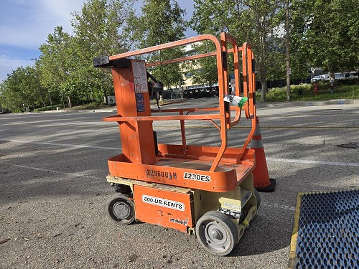 JLG 1230ES photo 4
