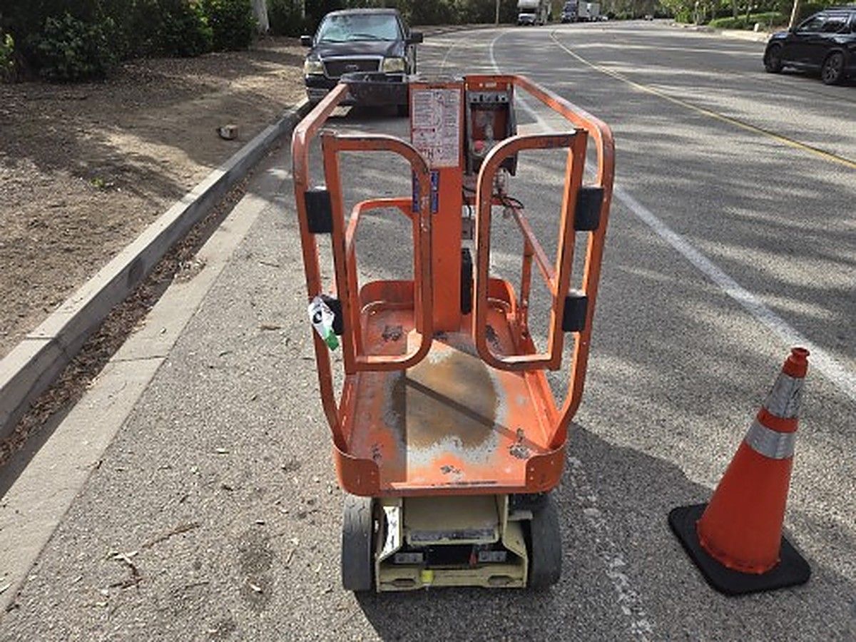 JLG 1230ES photo 7