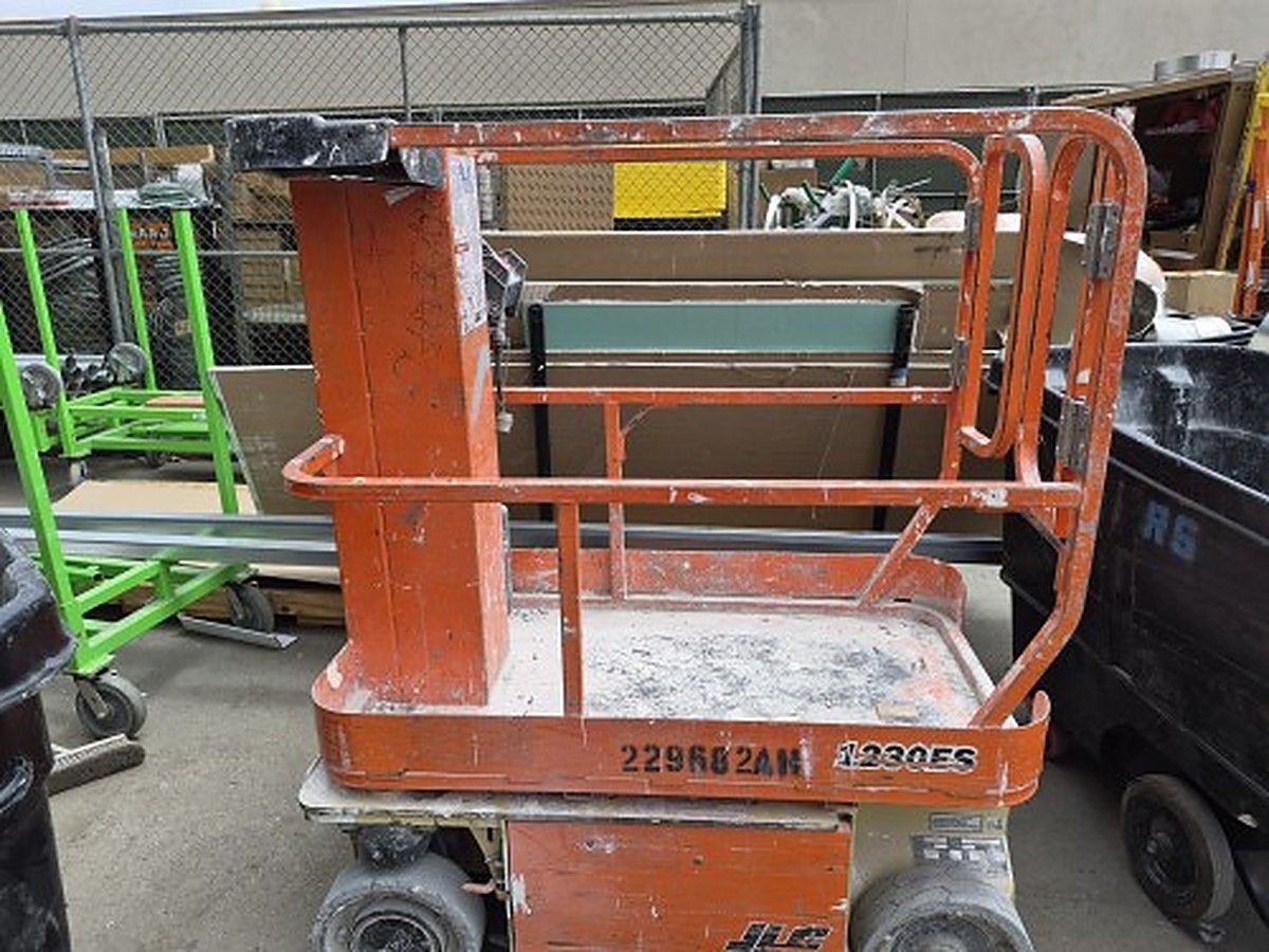 JLG 1230ES photo 8