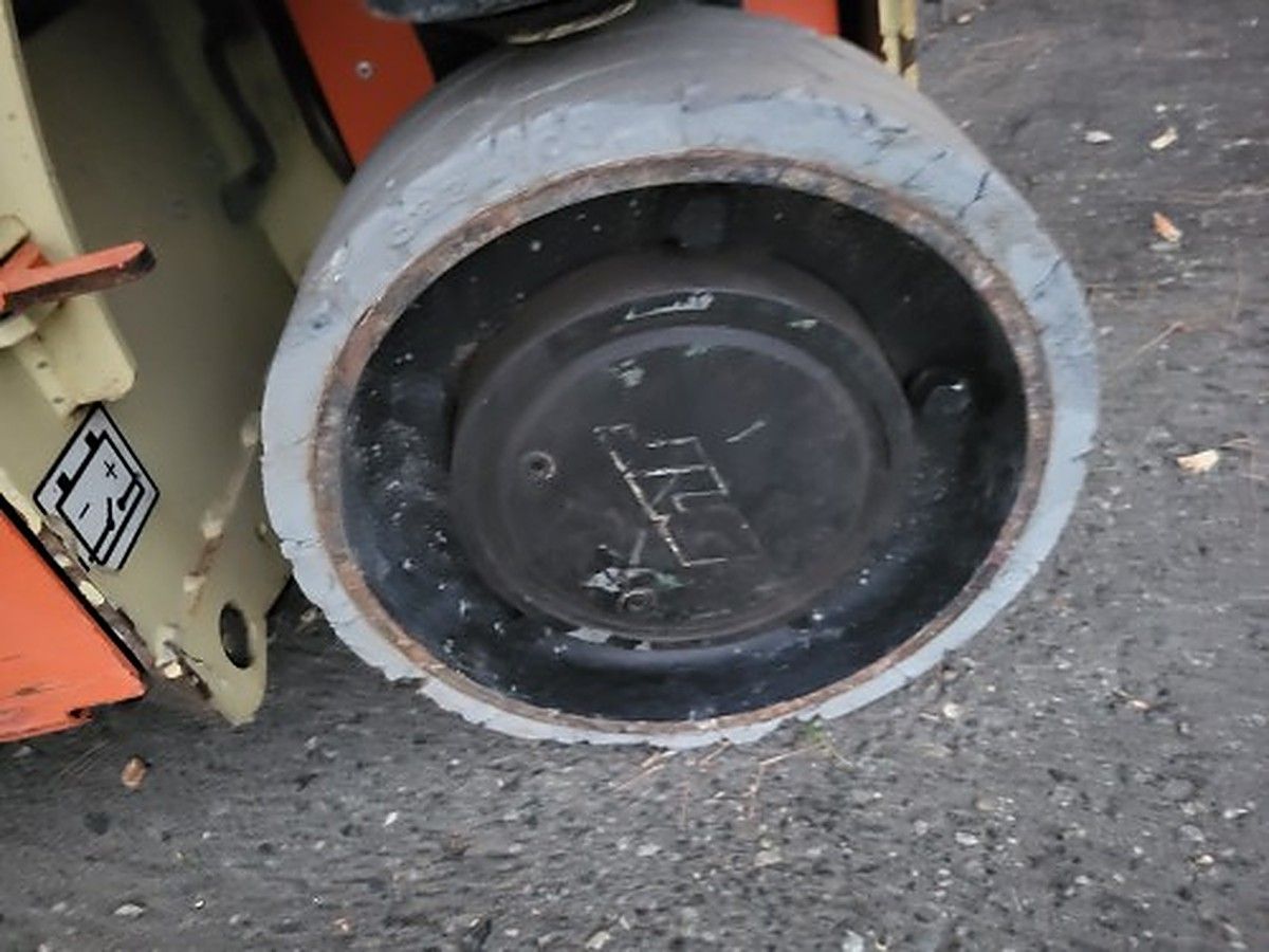 JLG 1230ES photo 6