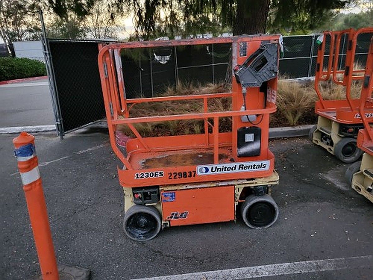 JLG 1230ES photo 7